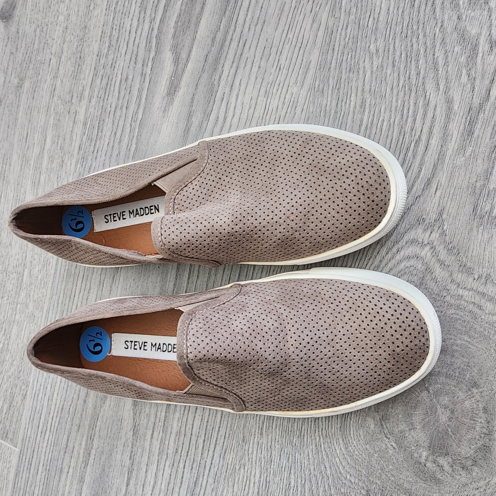Steve Madden Men's Tan Slip-On Shoes